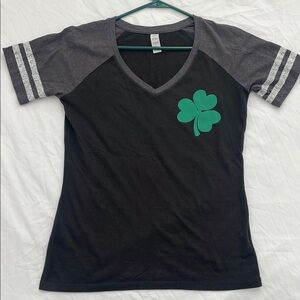 Black and Gray St Paddy’s St Patrick’s T-Shirt with Green Shamrock and O’ Tipsy